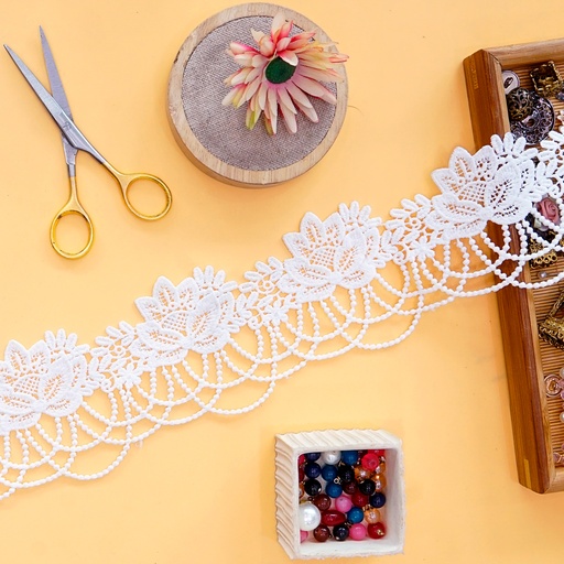 [SC015 WHITE] Applique Shuttle Lace