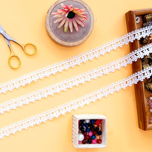[A6266 WHITE] One Side Border Shuttle Lace
