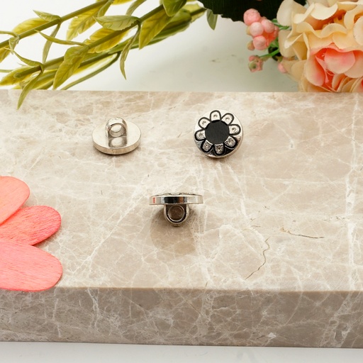 [PB507 BLACK SILVER] Flower Design Round Shank Button