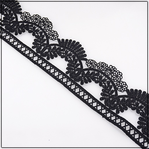 One Side Border Shuttle Lace