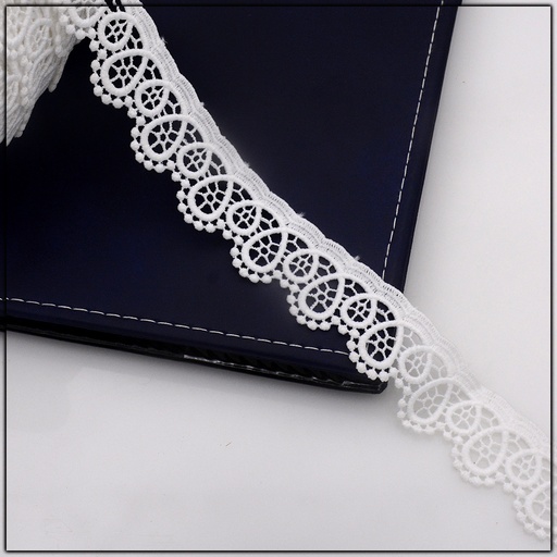 One Side Border Shuttle Lace