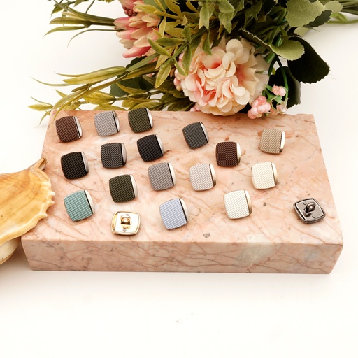 Cross-Hatch Pattern Square Shirt Button