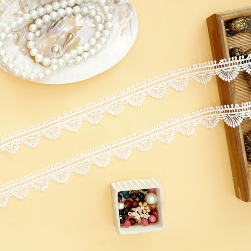 [811117-2 WHITE] One Side Border Shuttle Lace