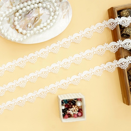 [800418-2 WHITE] One Side Border Shuttle Lace