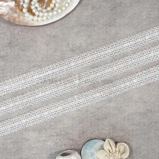 [AL737 WHITE] Shuttle Sequence Lace