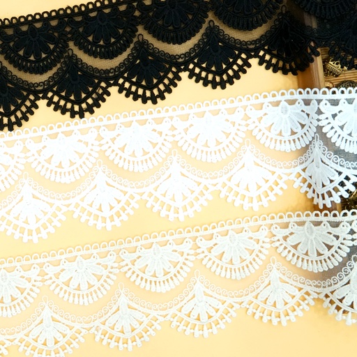 One Side Border Shuttle Net Lace