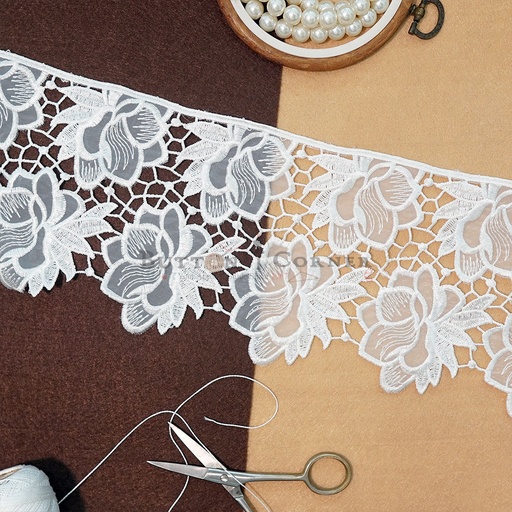 [MQ5050 WHITE] One Side Border Organza Lace