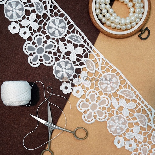 [MQ5053 WHITE] One Side Border Organza Lace