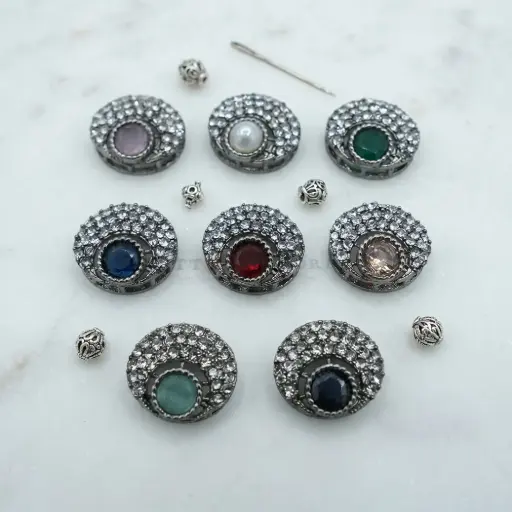 Antique Base Fancy Kundan Button