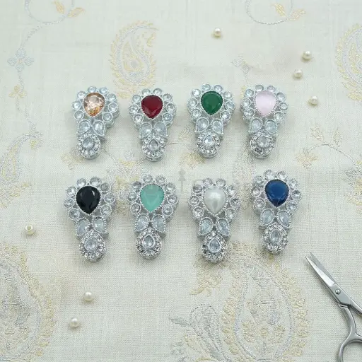 Silver Base Fancy Kundan Button