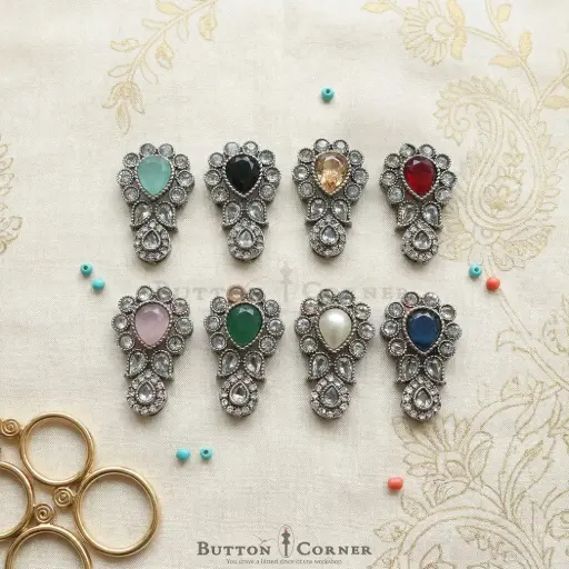 Antique Base Fancy Kundan Button