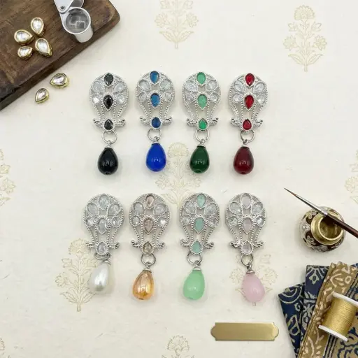 Silver Base Fancy Kundan Button