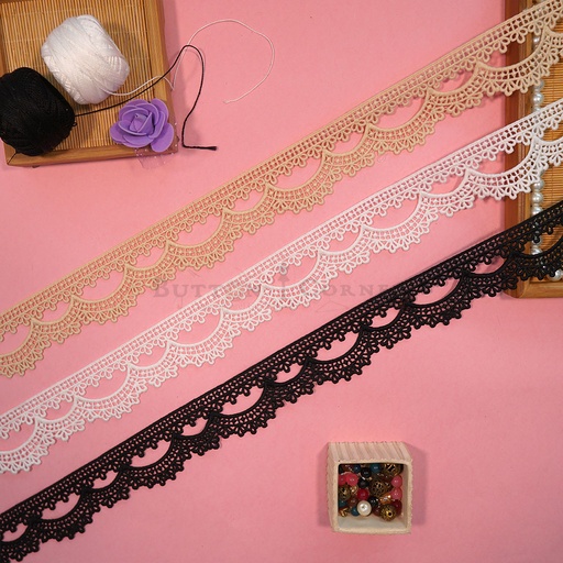 One Side Border Shuttle Lace