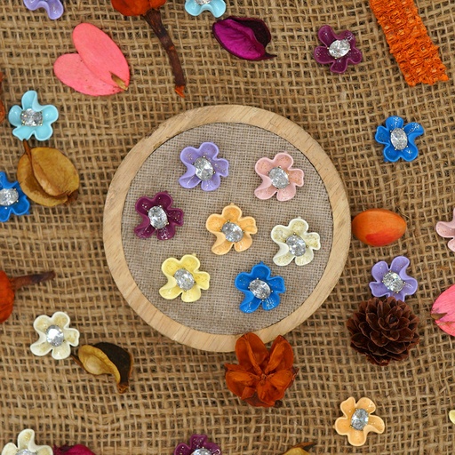Inlaid Design Floral Rhinestone Button