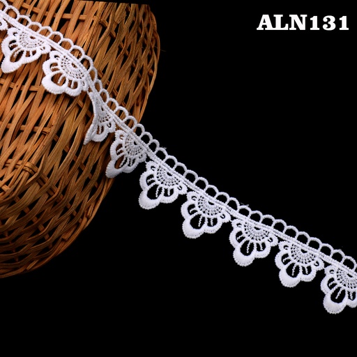 [ALN131-WHITE] One Side Border Shuttle Lace
