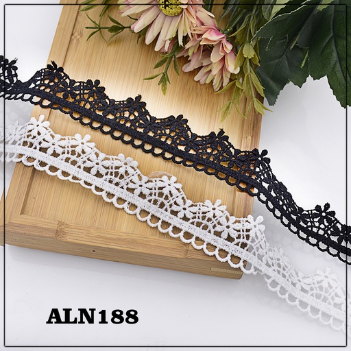 One Side Border Shuttle Lace