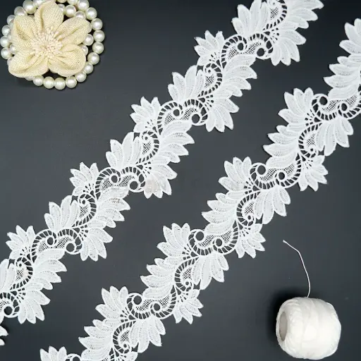 [ALN496 WHITE] Applique Shuttle Lace