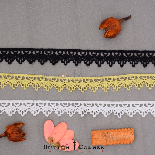 One Side Border Shuttle Lace