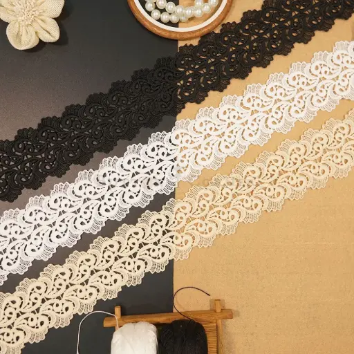 Applique Shuttle Lace