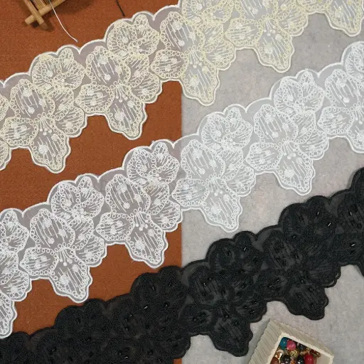 Fancy Glass Beads Pearl Lace