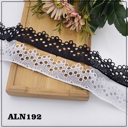 One Side Border Shuttle Lace