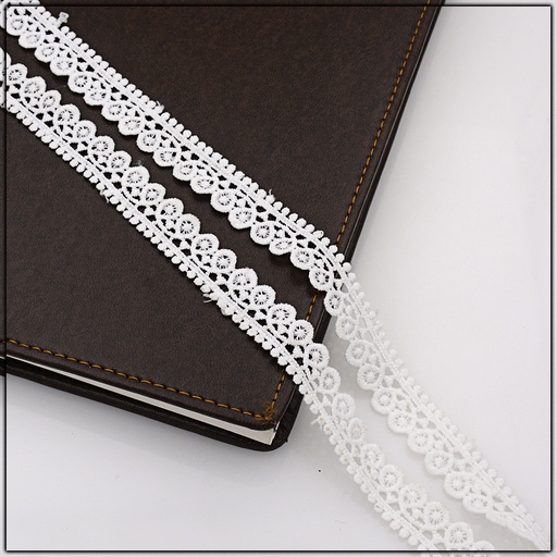 [ALN262 WHITE] One Side Border Shuttle Lace