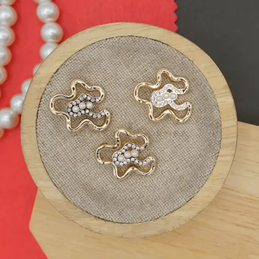 [61721 GOLD] Pearl Rhinestones Irregular Flower Oversized Button
