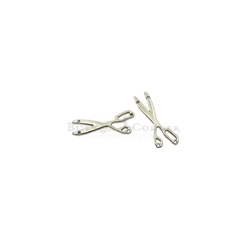 [97025 BAIYUN] Shiny Silver 4 Hole Scissor Pendant