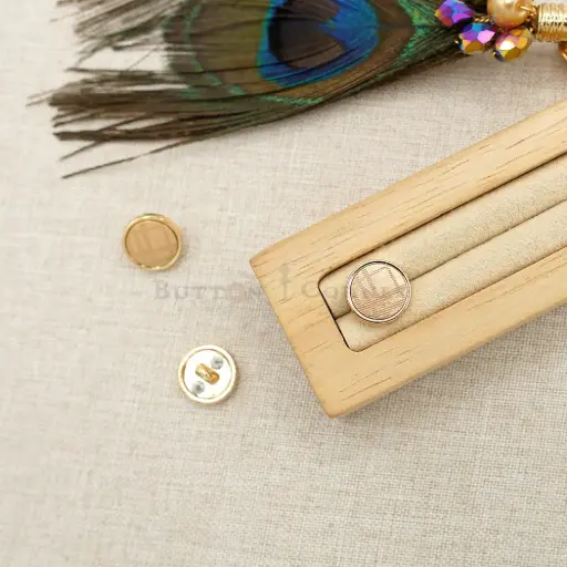 [61626 GOLD] Burberry Design Metal Shirt Button
