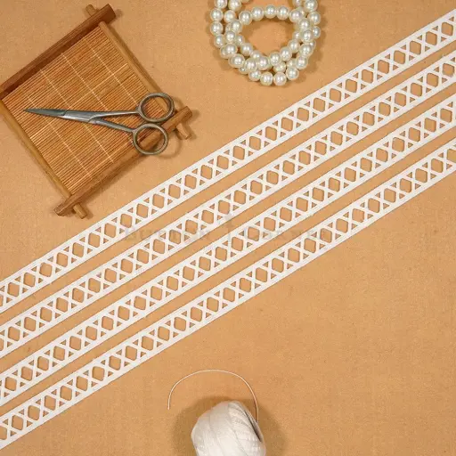 [A1387/65305 WHITE] Double Side Border Shuttle Lace
