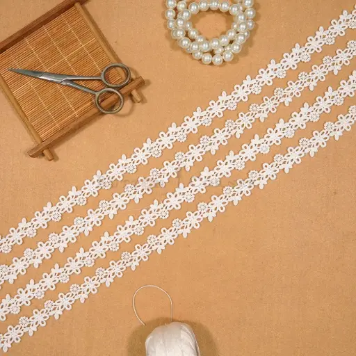 [A7380 WHITE] Floral Design Shuttle Lace