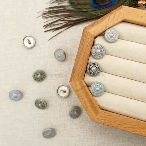 Pearl Lat Plated Intricate Flower Design Shirt Button