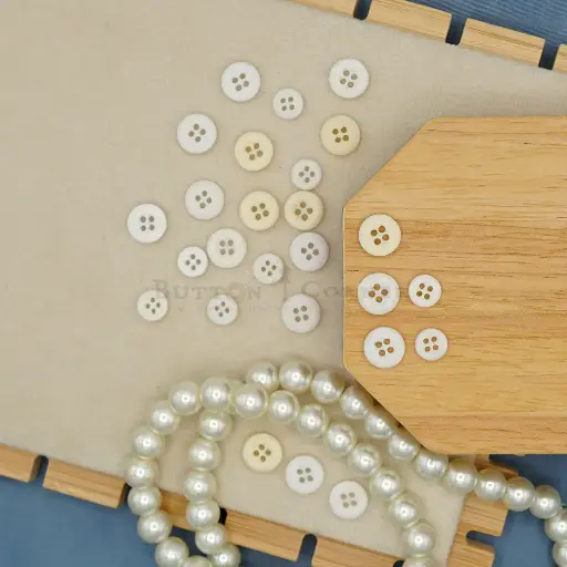 Rounded Border 4 Hole Resin Shirt Button