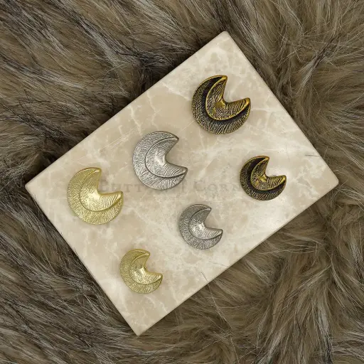 Decorative Crescent Moon-Shaped Metal Button