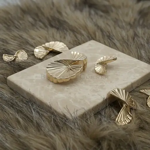 Fan-Shaped Folded Oversized Metal Button