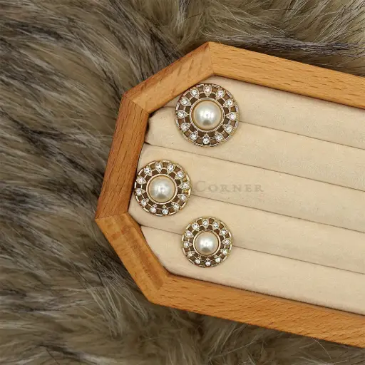 Gold-plated Centre Pearl Rhinestone Downhole Loop Metal Shank Button