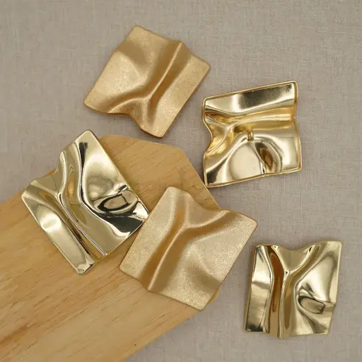 Irregular Wave Oversized Metal Button