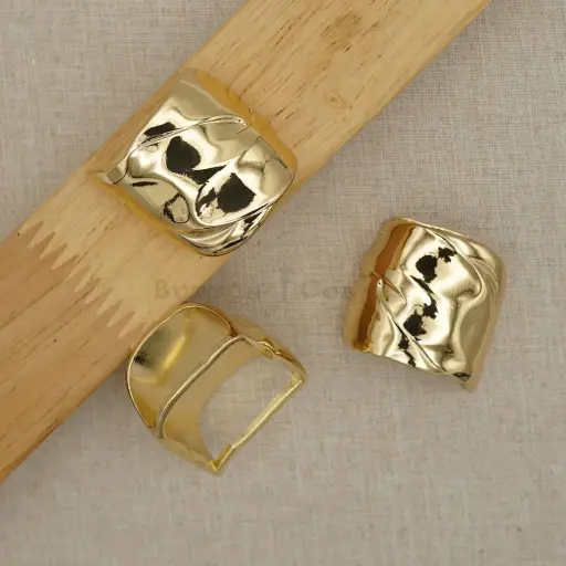 [B3208 GOLD] Wave Design Shiny Surface Scarf Holder