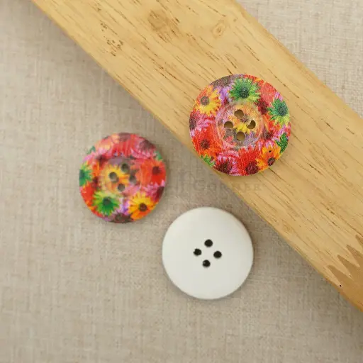 [WBP194-36L] Daisy Flower Print 4 Hole Wooden Button