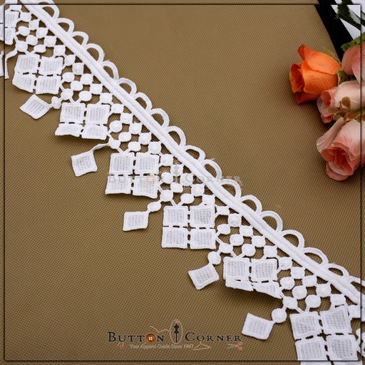 [ALN203-WHITE] One Side Border Shuttle Lace