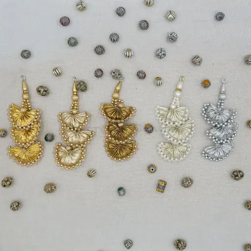 Gunjiya Style 3 Pillow Pearl, Crystal, Gota Tassel