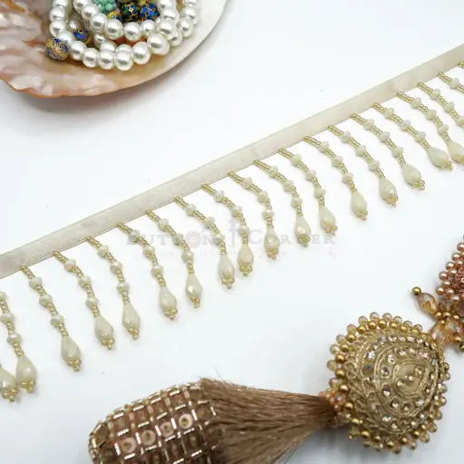 [CDJL114 OFF WHITE CHAMPAGNE] Fancy Crystals, Glass Beads, Hanging Lace