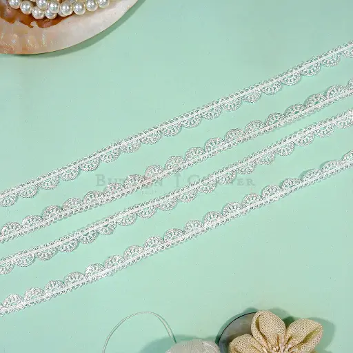 [AL2077 WHITE] One Side Border Shuttle Sequence Lace