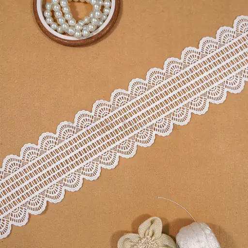 [83570-8 WHITE] Double Side Border Shuttle Lace
