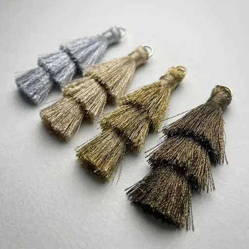 Three-Step Metallic Yarn Tassel
