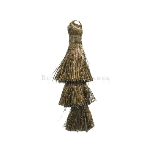 Three-Step Metallic Yarn Tassel