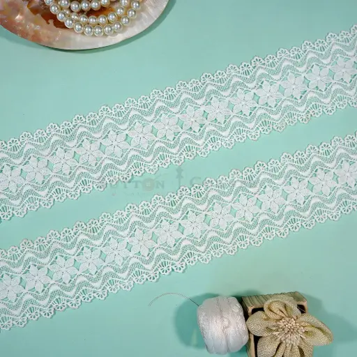 [AL2087 WHITE] Flower Design Shuttle Lace