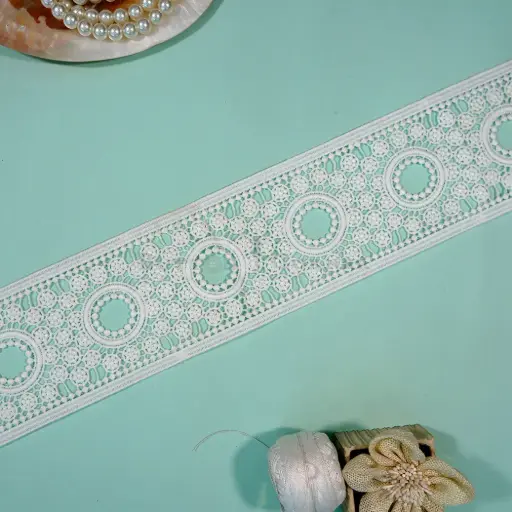 [AL2088 WHITE] Double Side Border Shuttle Lace