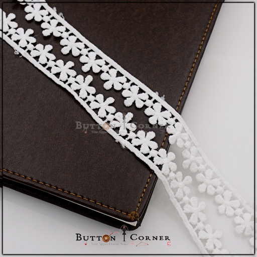 [ALN243-WHITE] One Side Border Shuttle Lace
