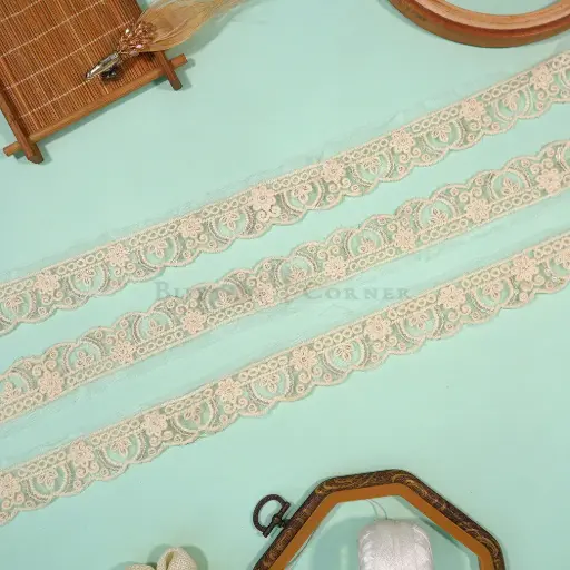 [EML465/3375 OFF WHT GOLD] Embroidery Thread, Sequence, Scallop Net Lace